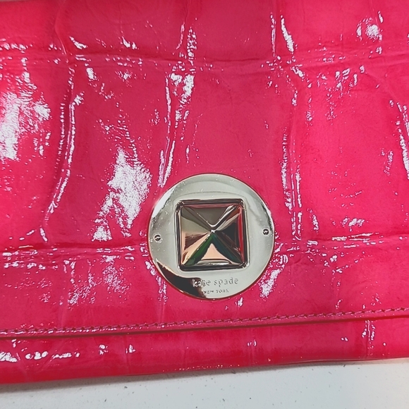 Kate Spade Pink Patent Leather Clutch With Gold Chain Handles GORGEOUS! - Picture 11 of 12